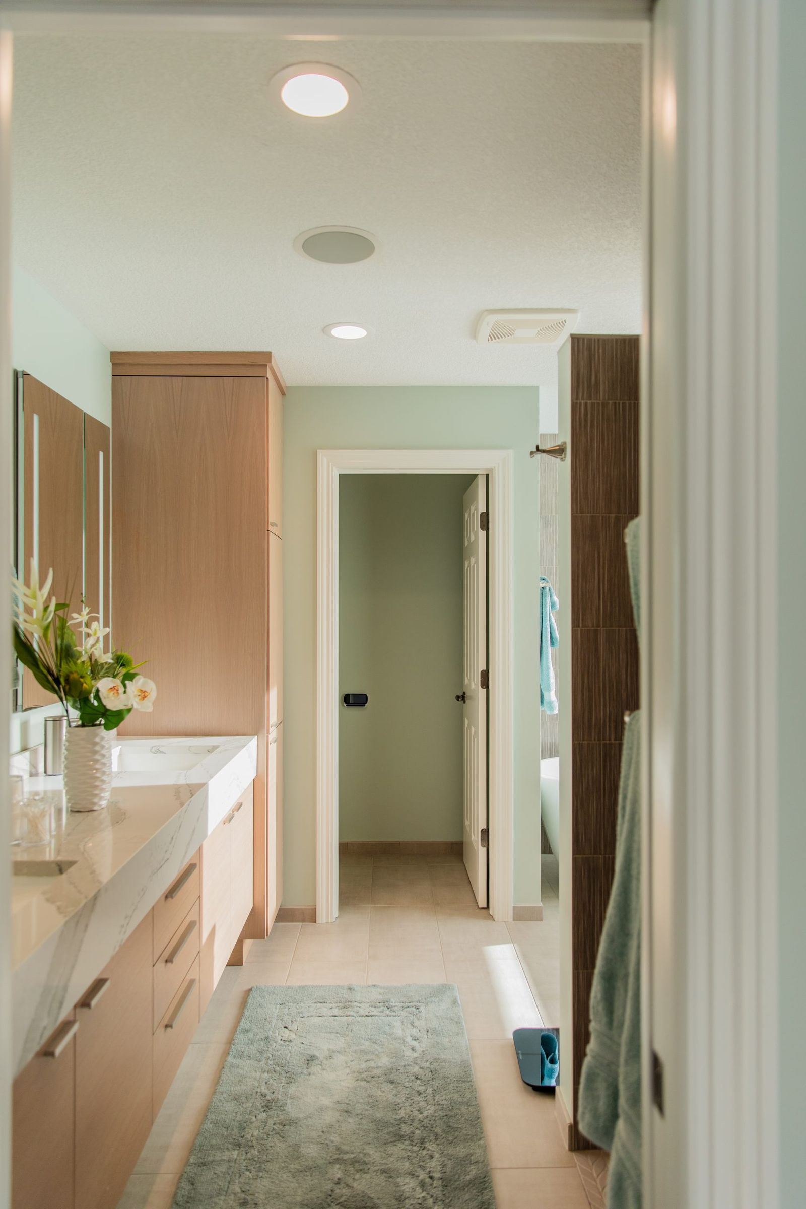 The Wooded Lane Primary Suite