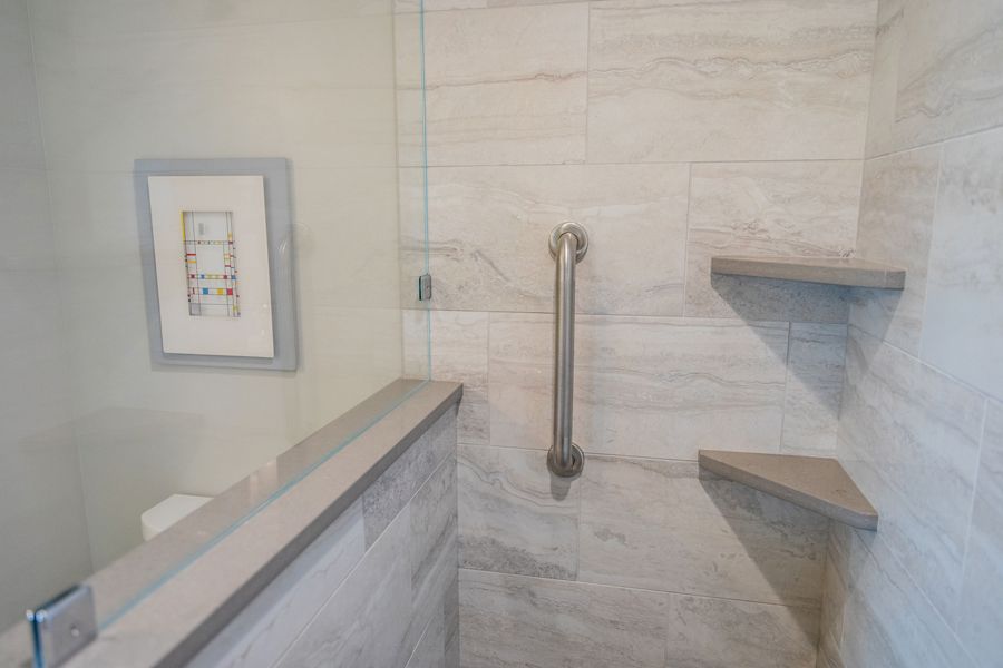 The Vaulted Primary Suite — photo 6