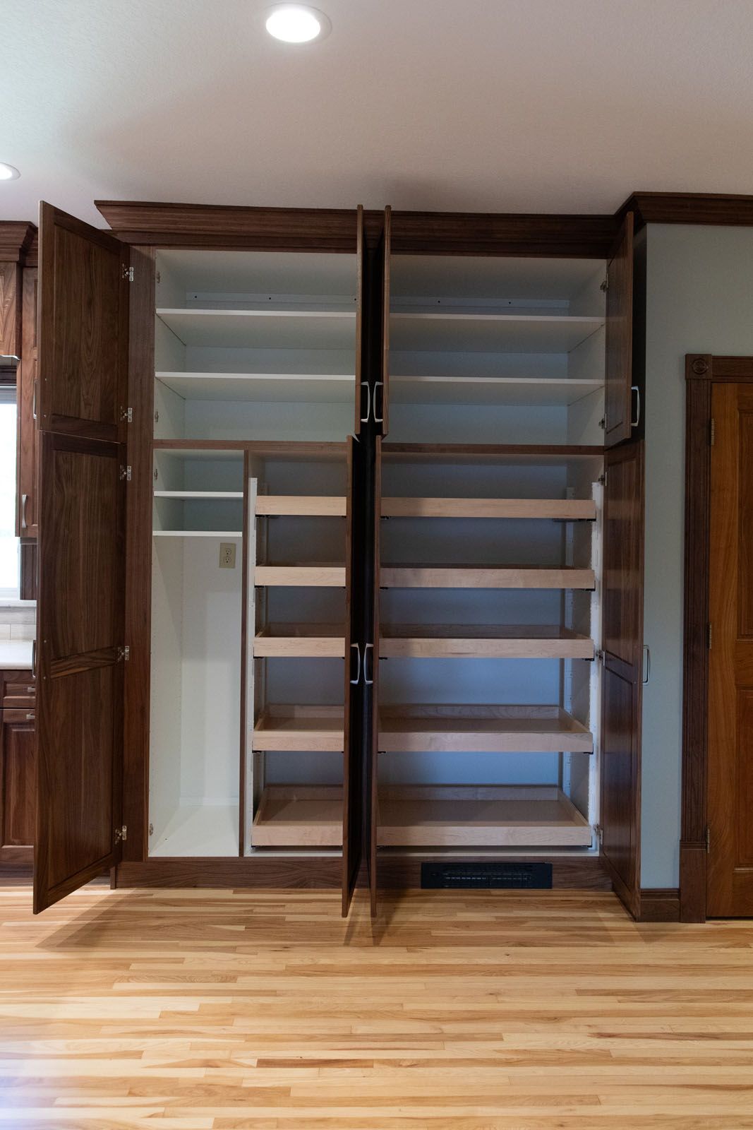 The Walnut & White Kitchen — photo 10