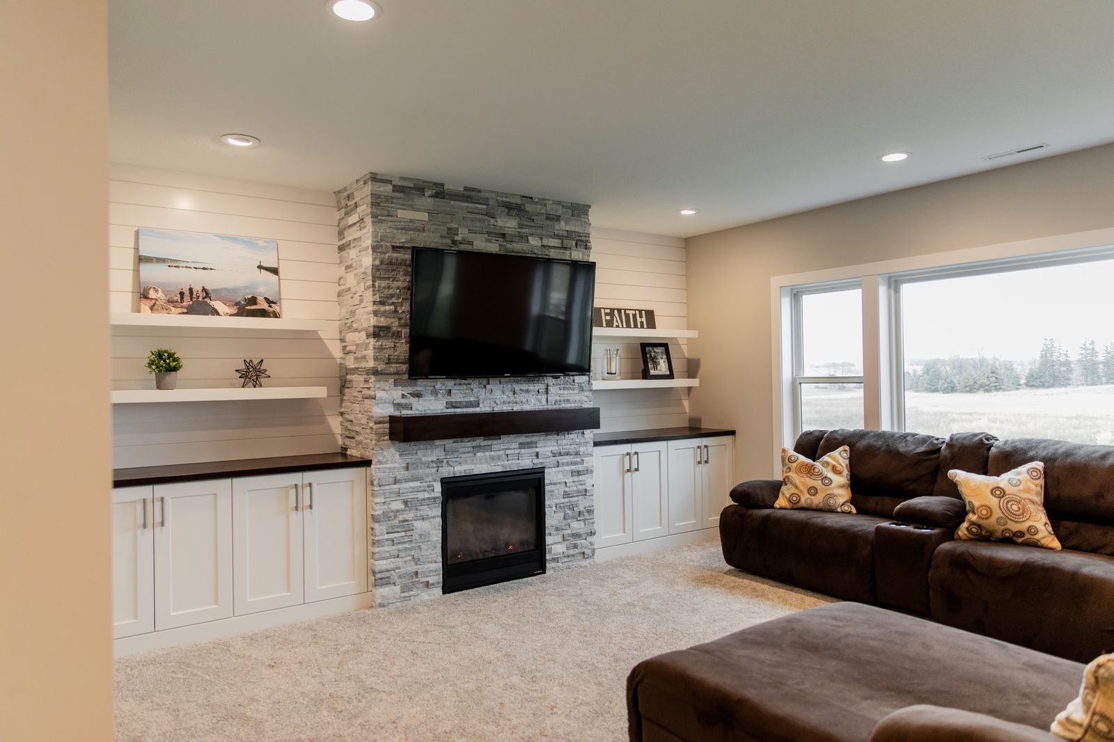 Light & Bright Basement — photo 27
