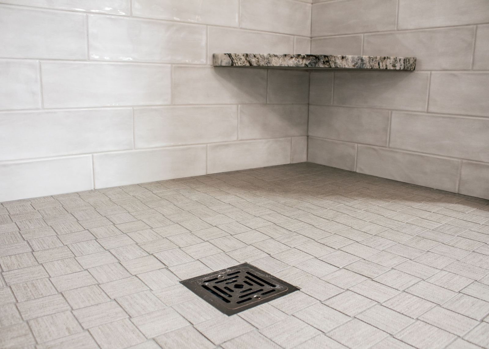 The Primary & Hall Baths — photo 37