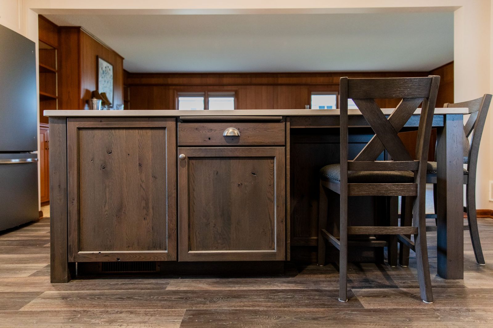 The Rustic Blue Island Kitchen — photo 8