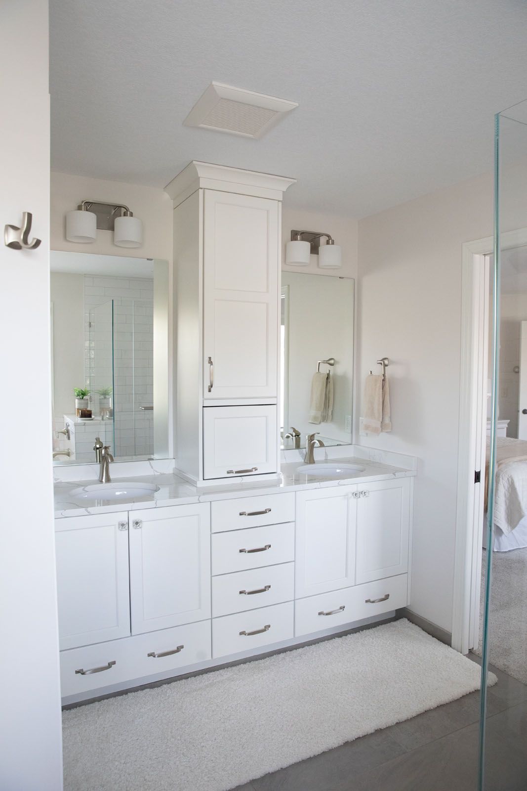 The Light-Filled Primary Suite — photo 13