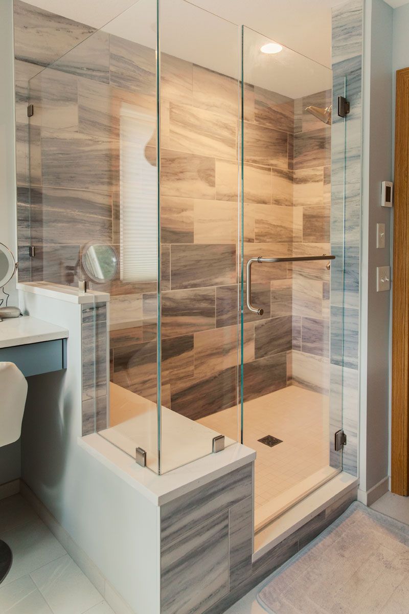 The Tiled Alcove Bathroom — photo 4