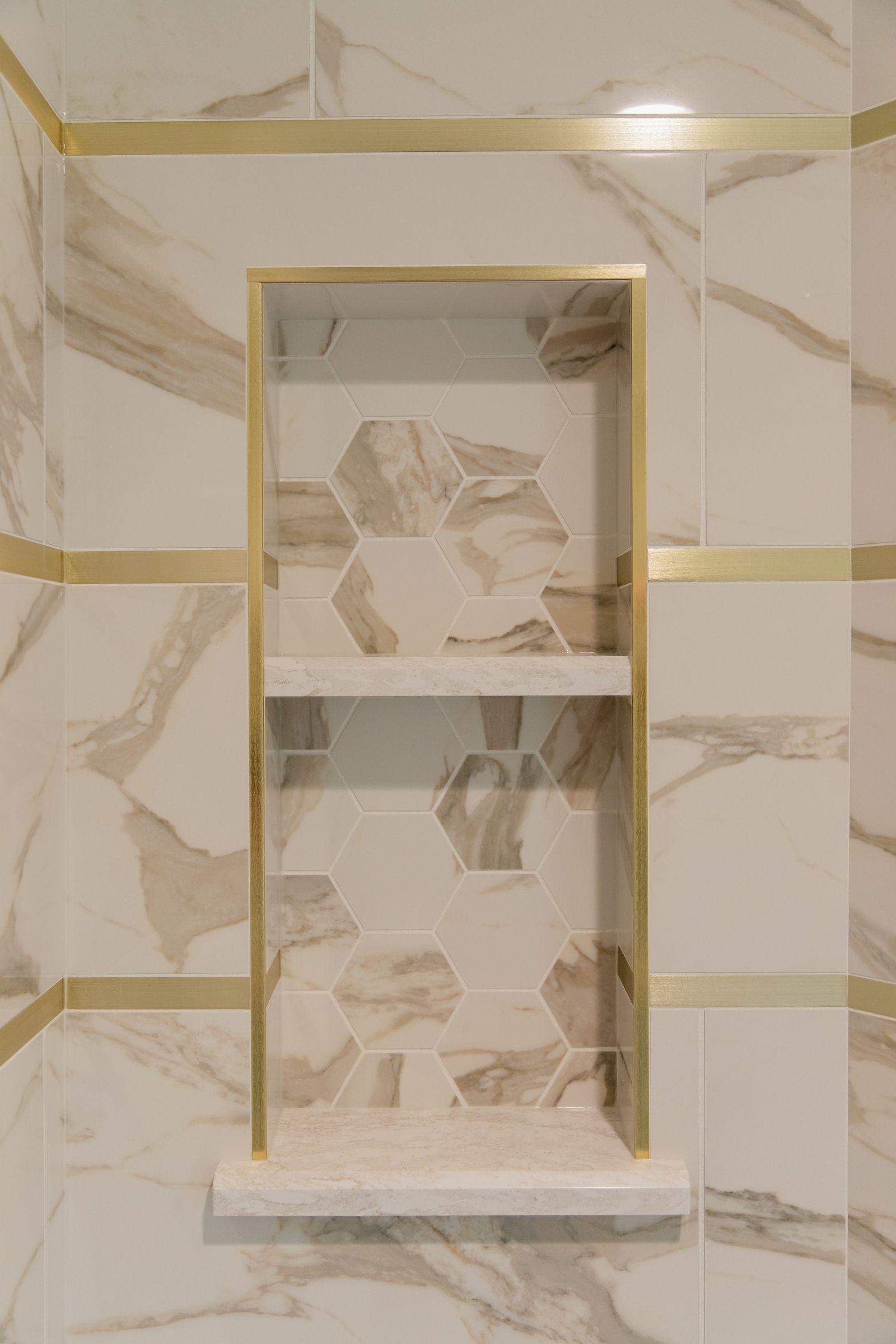 The Heritage Primary Bath — photo 10