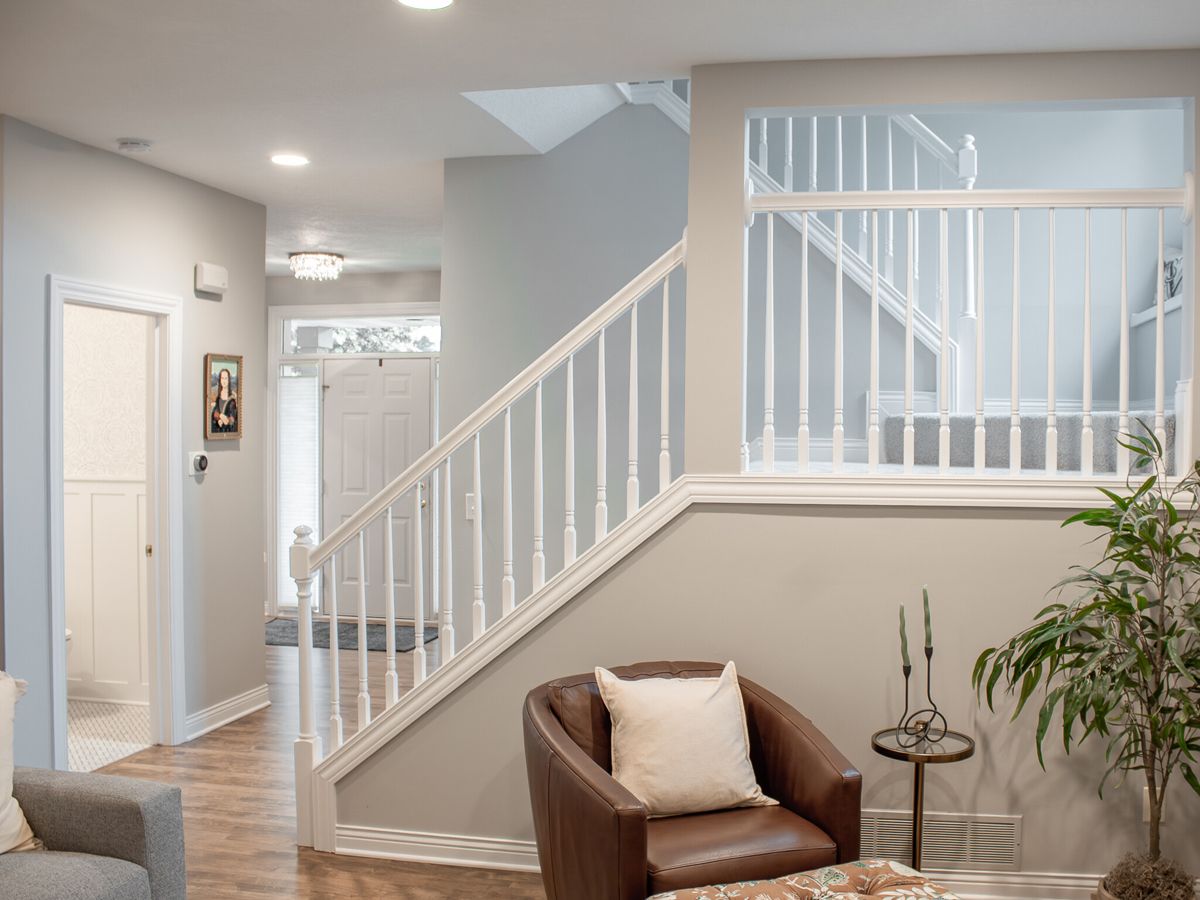 The Warm Neutral Main Floor — photo 4