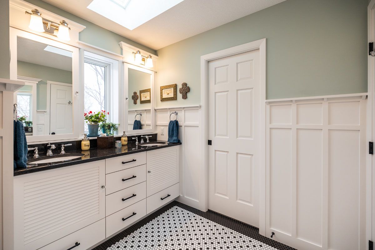 The Modern Primary Suite