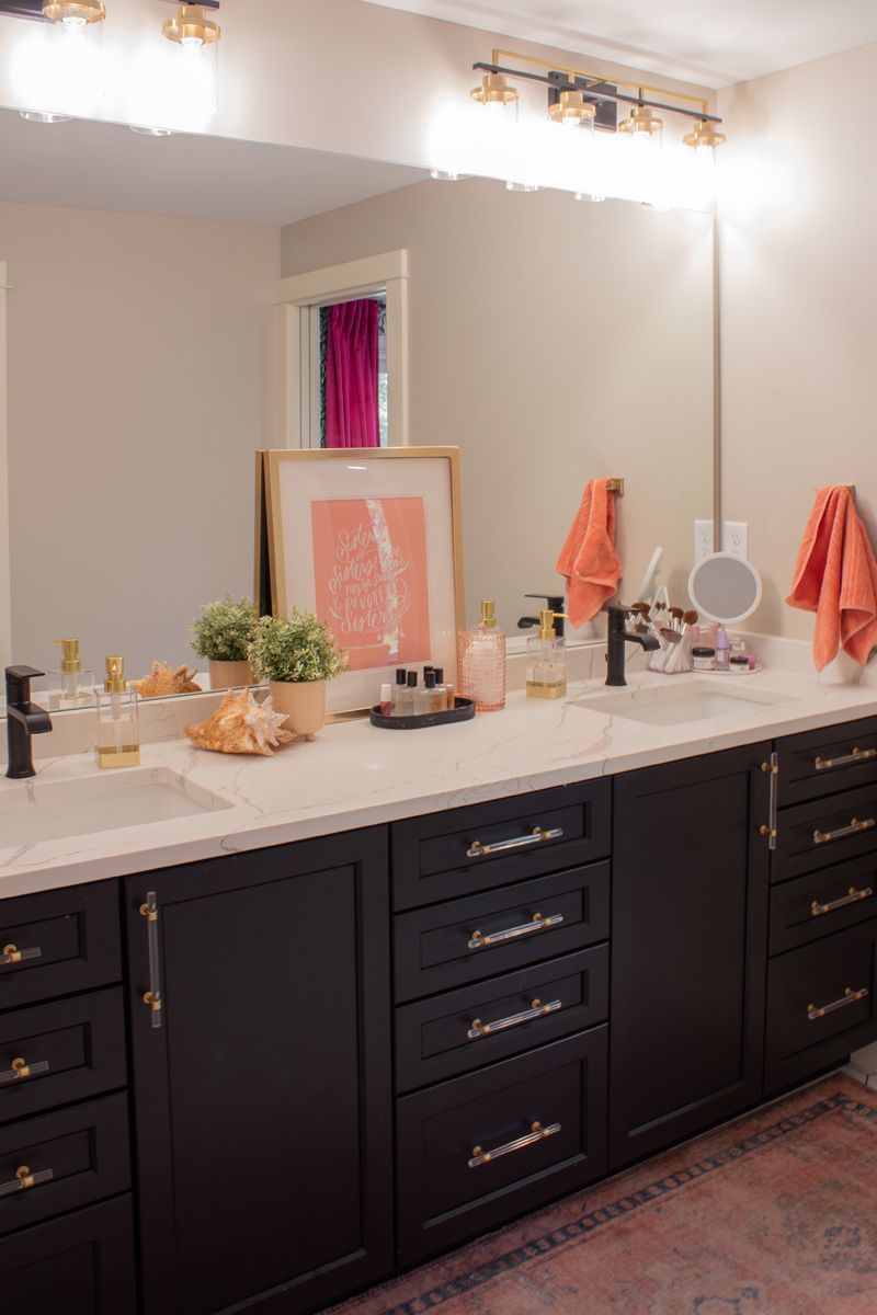 The Bold Modern Bathroom — photo 4
