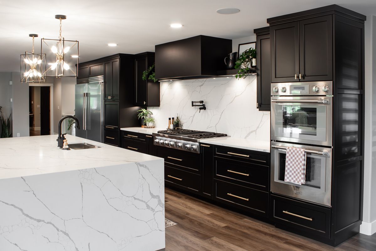 The Bold Modern Kitchen — photo 24