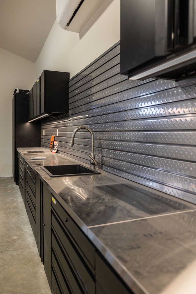 The Custom Garage — photo 12