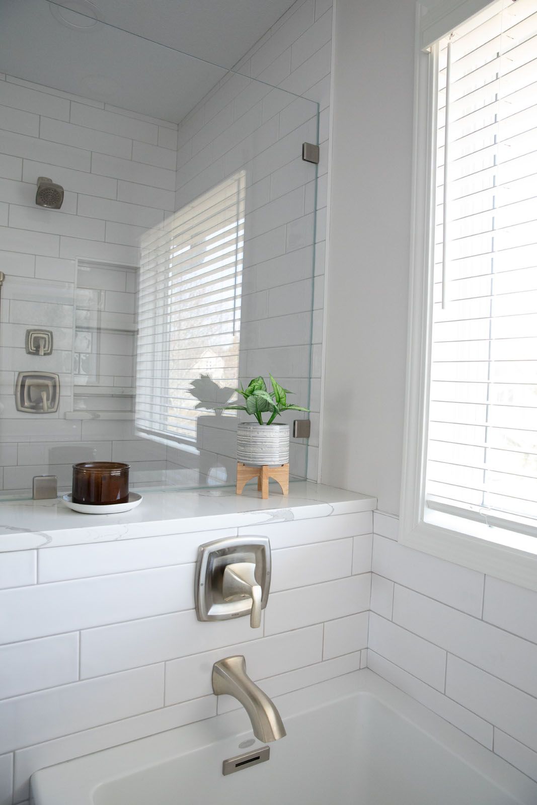 The Light-Filled Primary Suite — photo 8