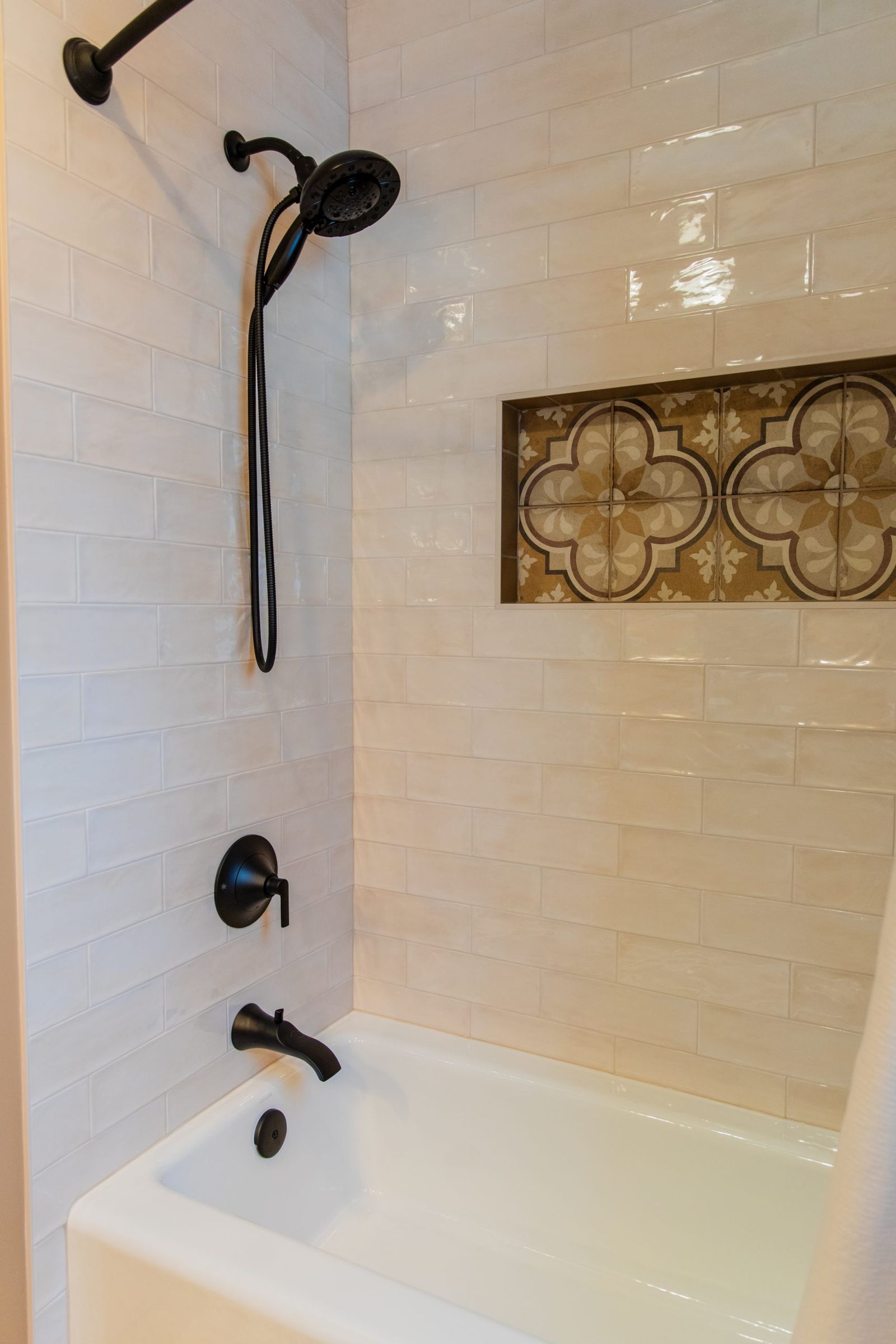 Spanish Inspired Cozy Bathroom — photo 6