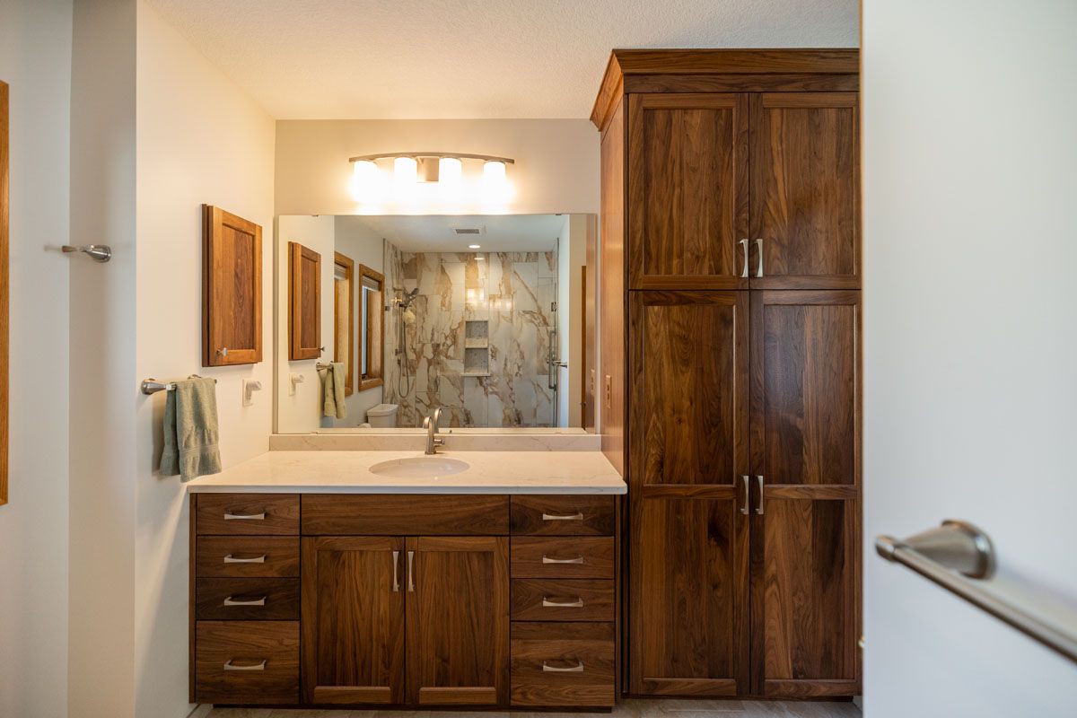 The Warm Vanity Bath — photo 4