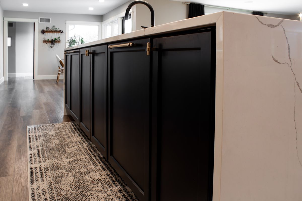 The Bold Modern Kitchen — photo 11