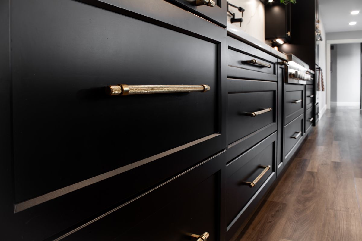 The Bold Modern Kitchen — photo 10