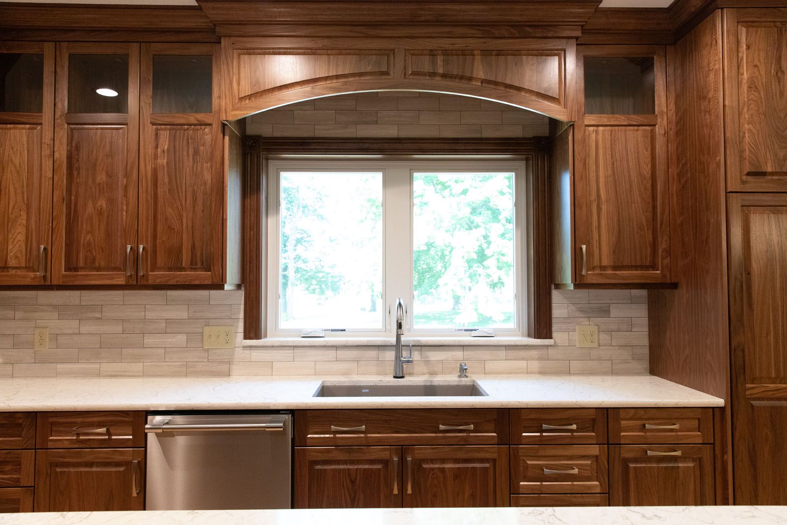 The Walnut & White Kitchen — photo 9